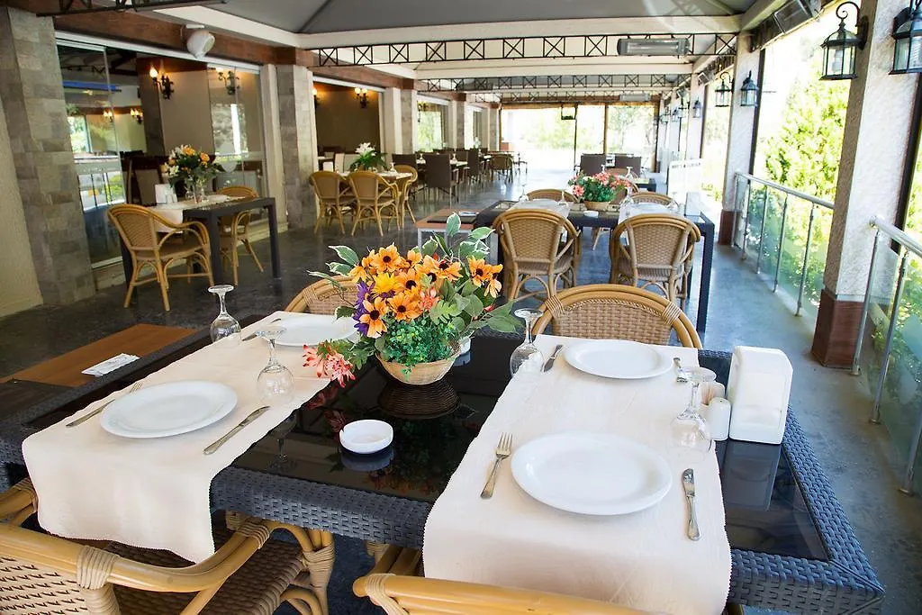 Spilos Hotel Manisa 4*,